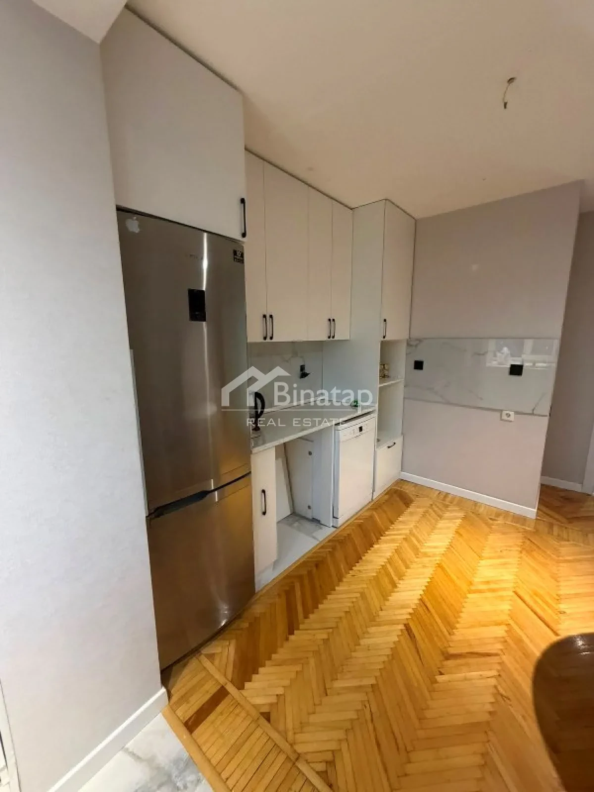 Продаётся 3-комн. квартира 80 м², м. Иншаатчылар — фото 12