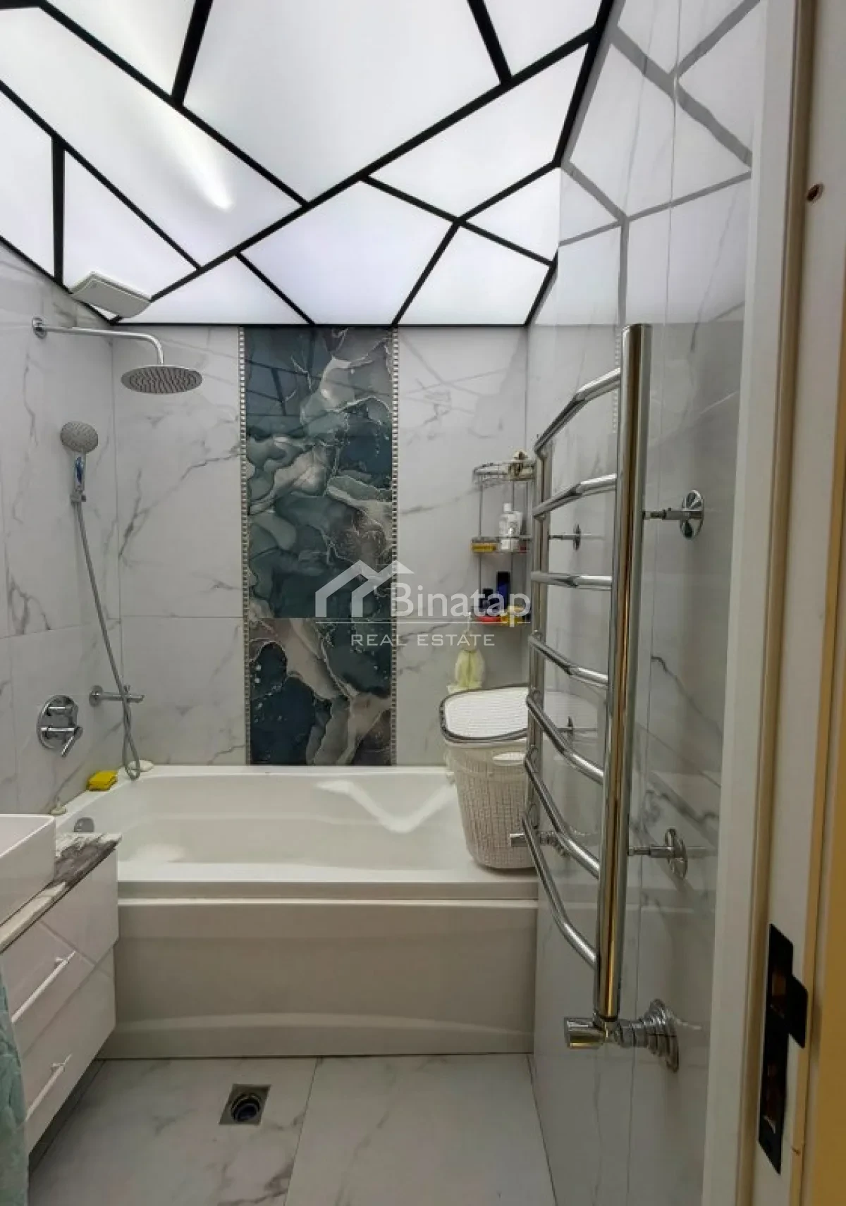 Продаётся 3-комн. квартира 80 м², м. Иншаатчылар — фото 19