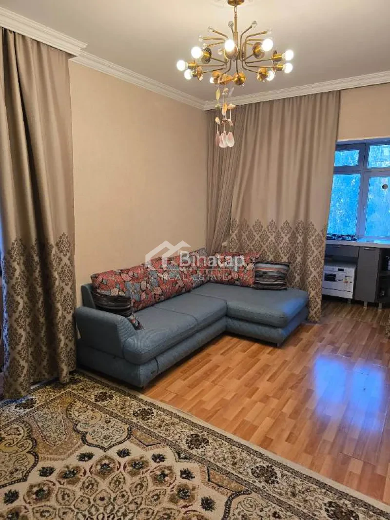 Продаётся 2-комн. квартира 38 м², м. Иншаатчылар