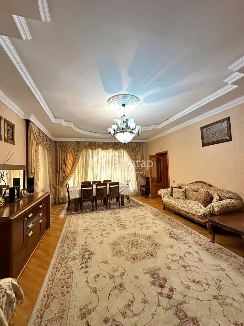 İcarəyə verilir 8 otaqlı həyət evi / bağ evi 305 m², Biləcəri qəs. — şəkil 2