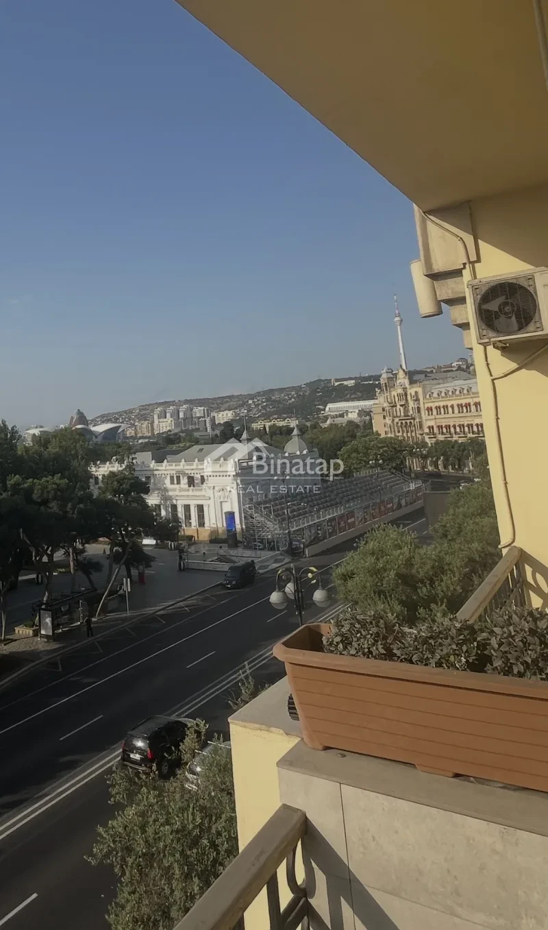 Продаётся 2-комн. квартира 85 м², м. Сахил