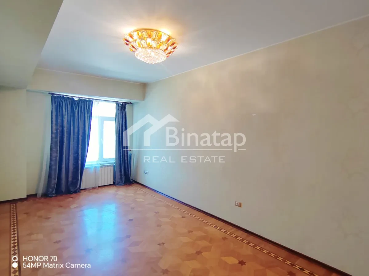Продаётся 5-комн. квартира 187 м², м. Низами — фото 3