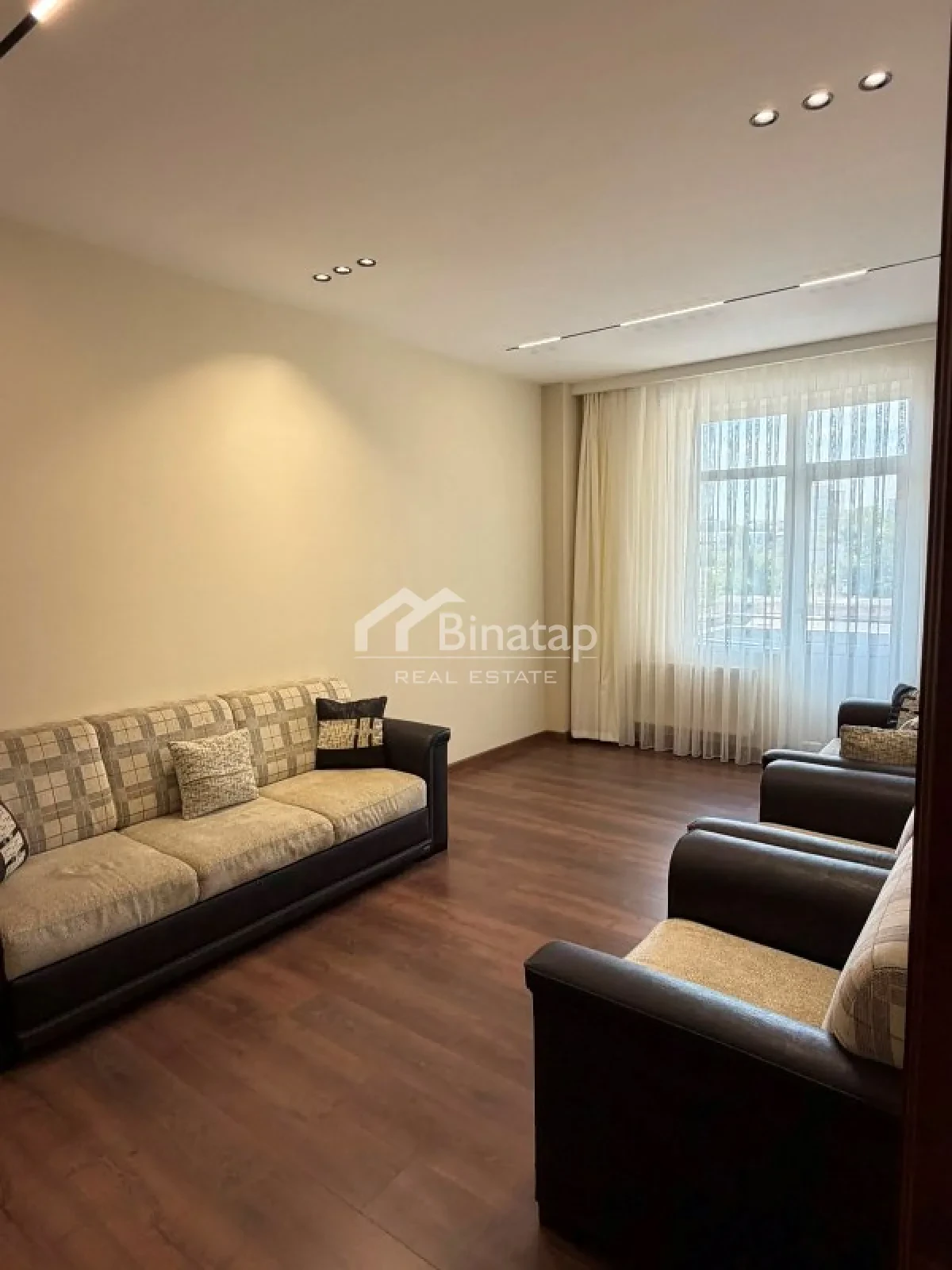 Satılır 3 otaqlı yeni tikili 120 m², 8 Noyabr m. — şəkil 2
