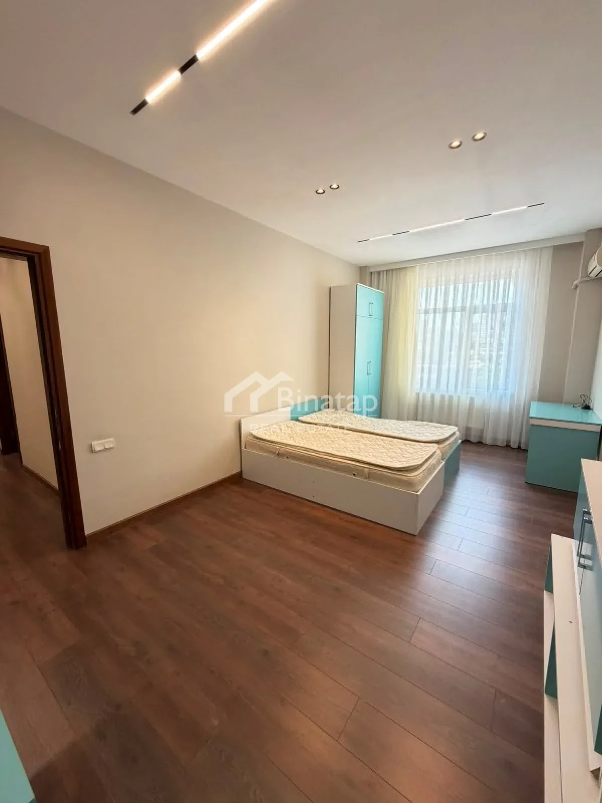 Satılır 3 otaqlı yeni tikili 120 m², 8 Noyabr m. — şəkil 9