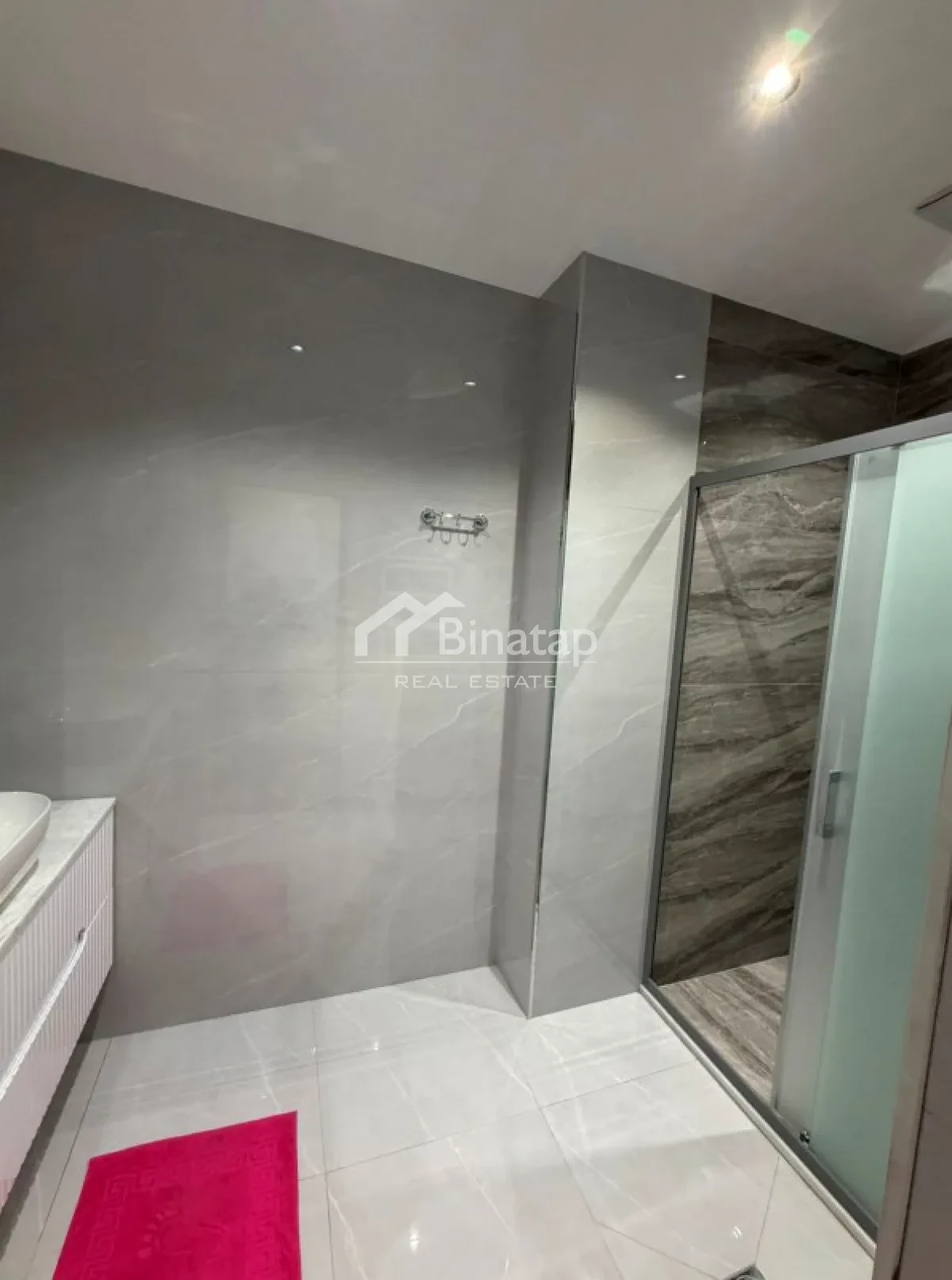 Satılır 3 otaqlı yeni tikili 120 m², 8 Noyabr m. — şəkil 19