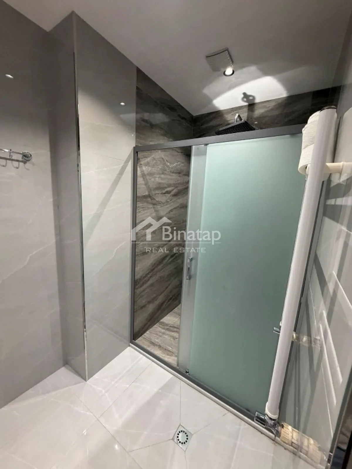 Satılır 3 otaqlı yeni tikili 120 m², 8 Noyabr m. — şəkil 20