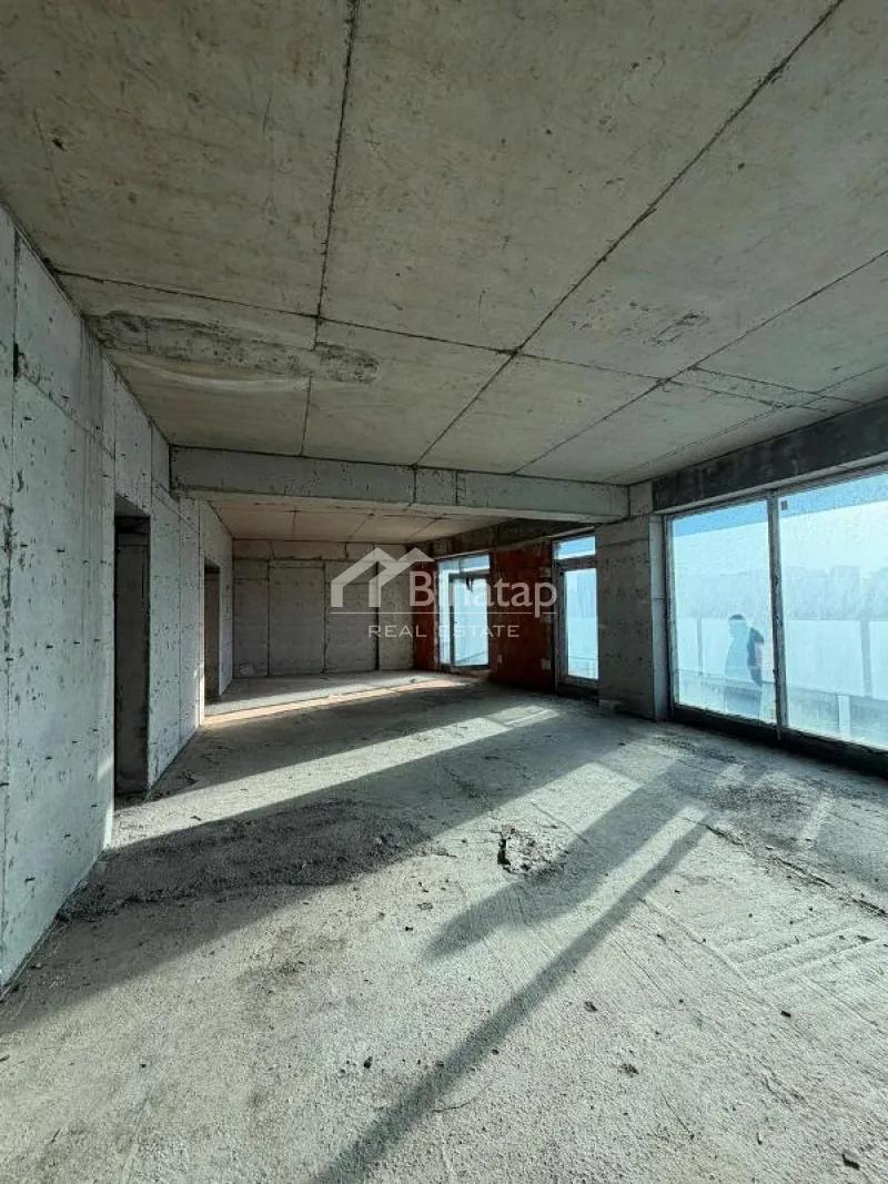 Satılır 4 otaqlı yeni tikili 240 m², 28 May m. — şəkil 9