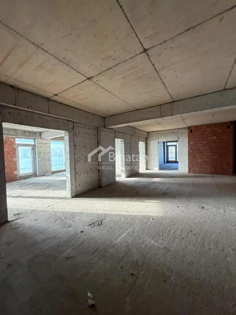 Satılır 4 otaqlı yeni tikili 240 m², 28 May m. — şəkil 11