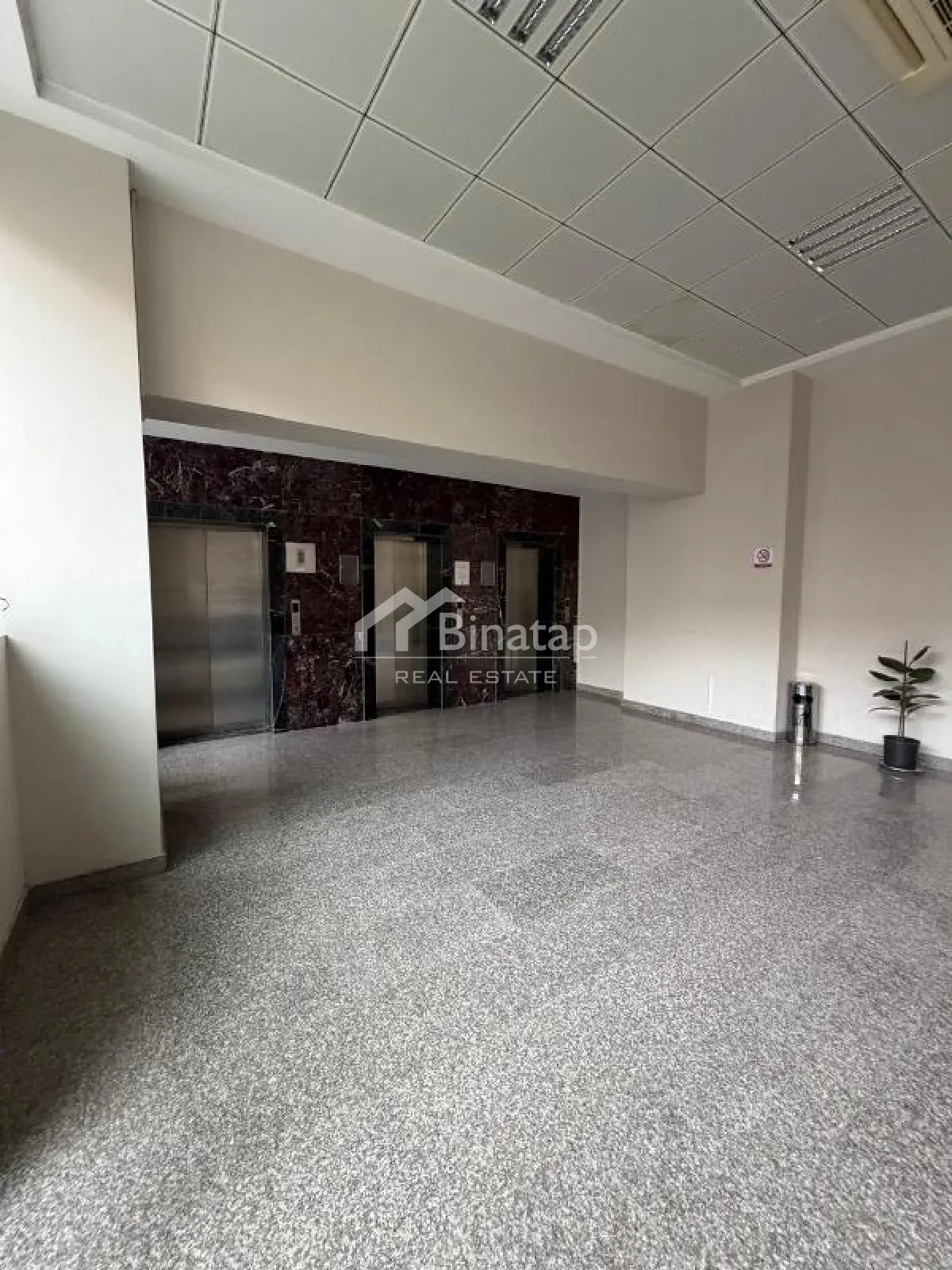Satılır 4 otaqlı yeni tikili 240 m², 28 May m. — şəkil 13