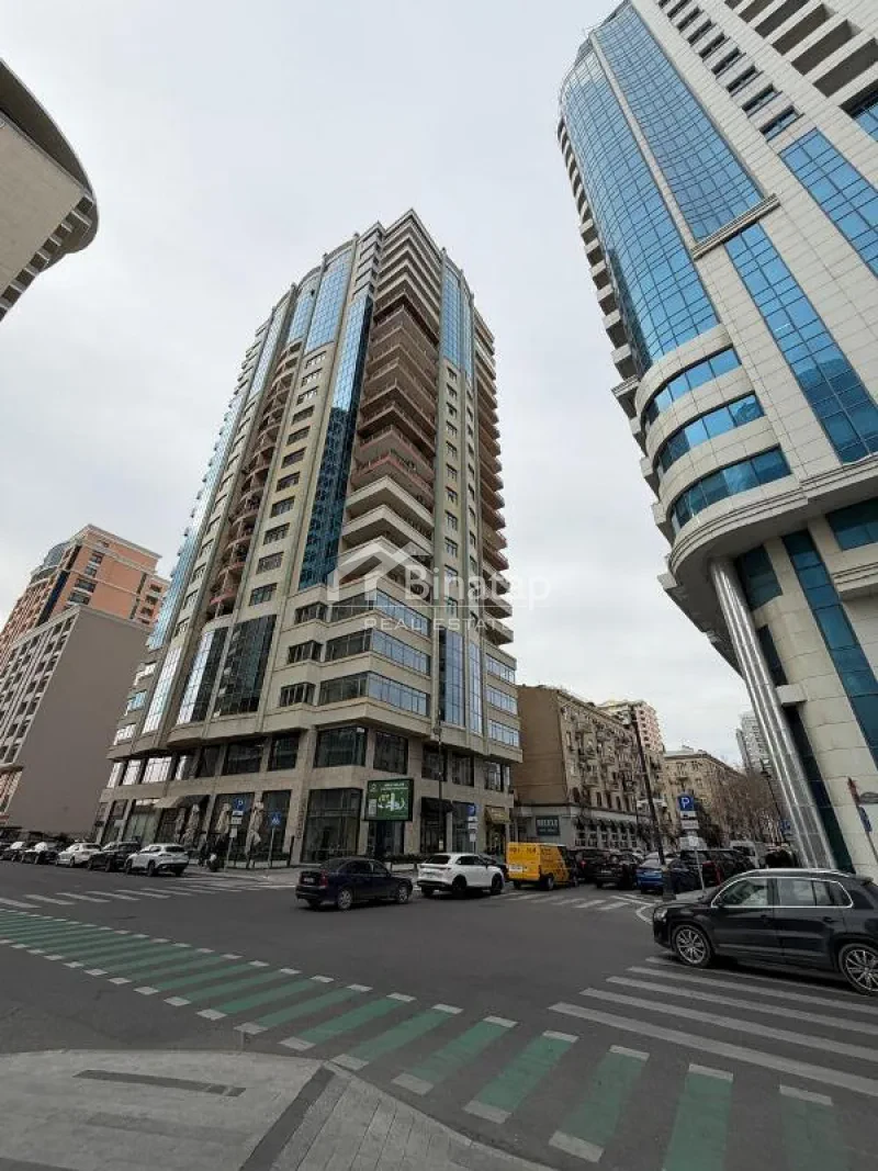 Satılır 4 otaqlı yeni tikili 240 m², 28 May m. — şəkil 14