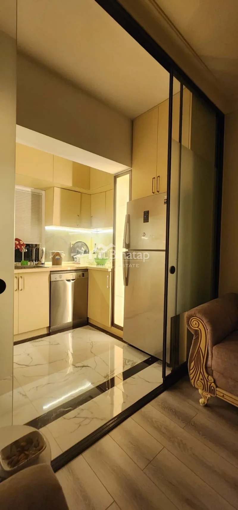 Satılır 3 otaqlı köhnə tikili 65 m², Azadlıq Prospekti m.