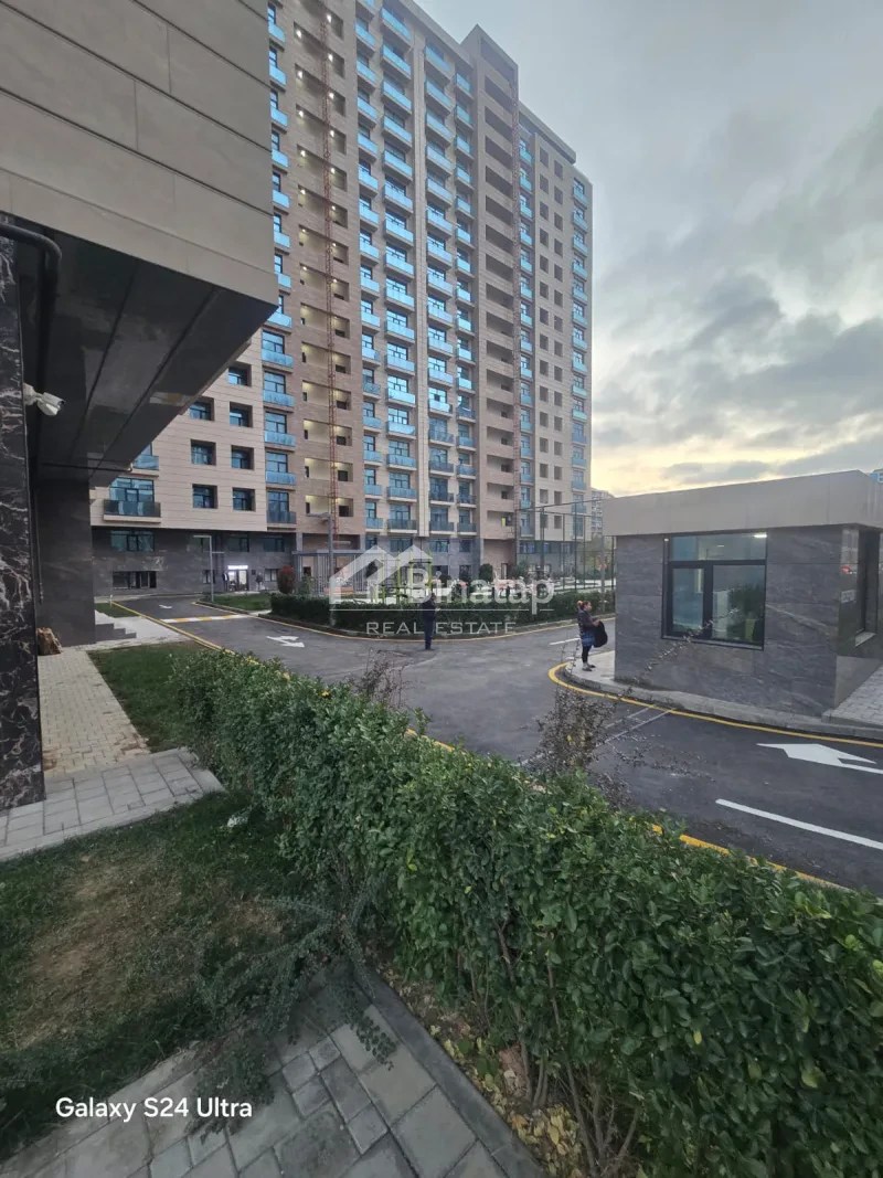 Satılır 2 otaqlı yeni tikili 67 m², 28 May m. — şəkil 18