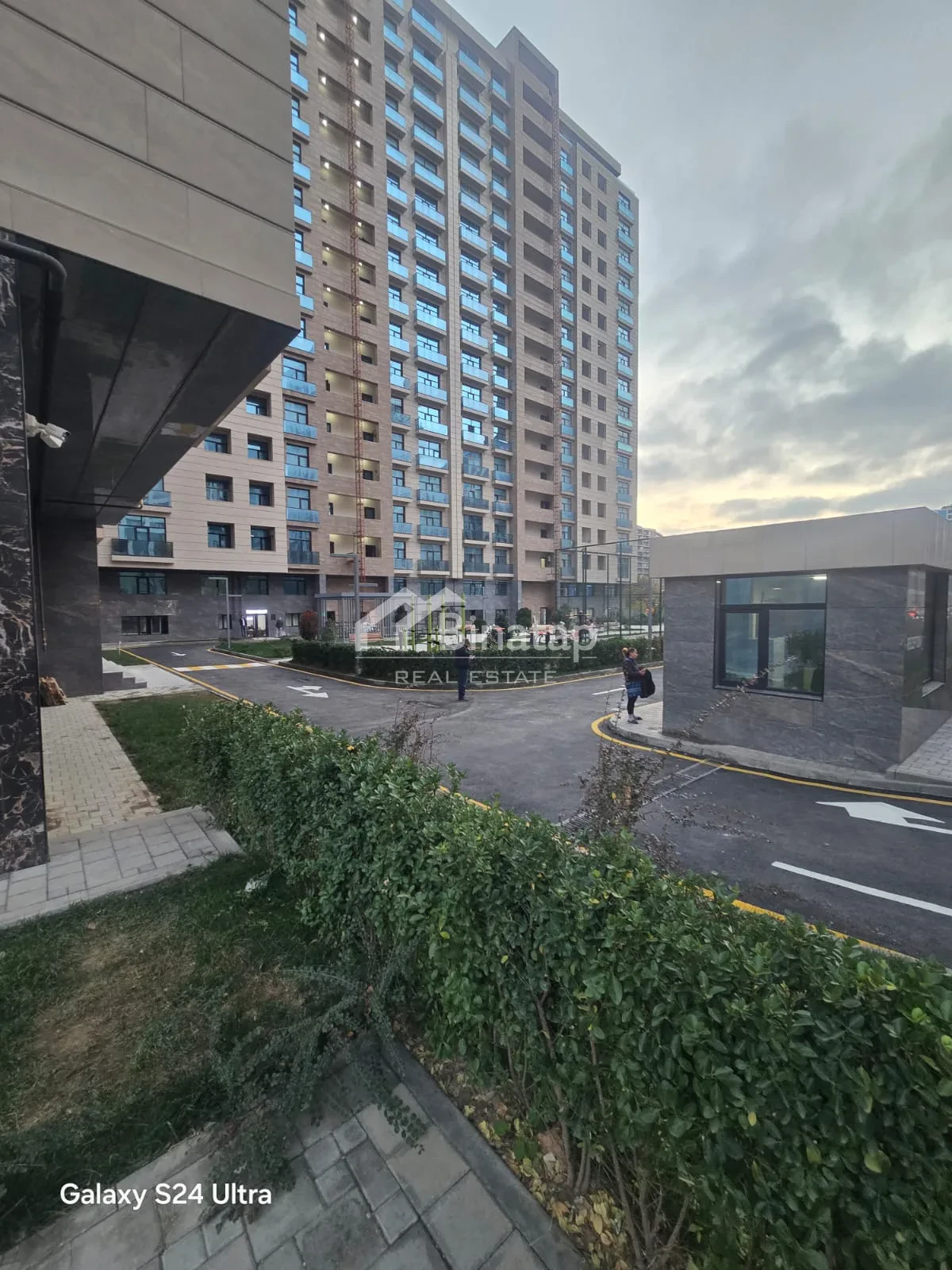 Satılır 2 otaqlı yeni tikili 67 m², 28 May m. — şəkil 18