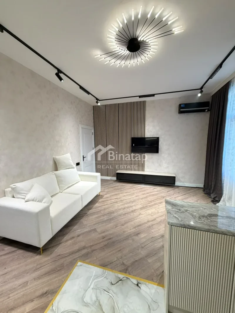 Satılır 2 otaqlı köhnə tikili 43 m², Nəriman Nərimanov m.