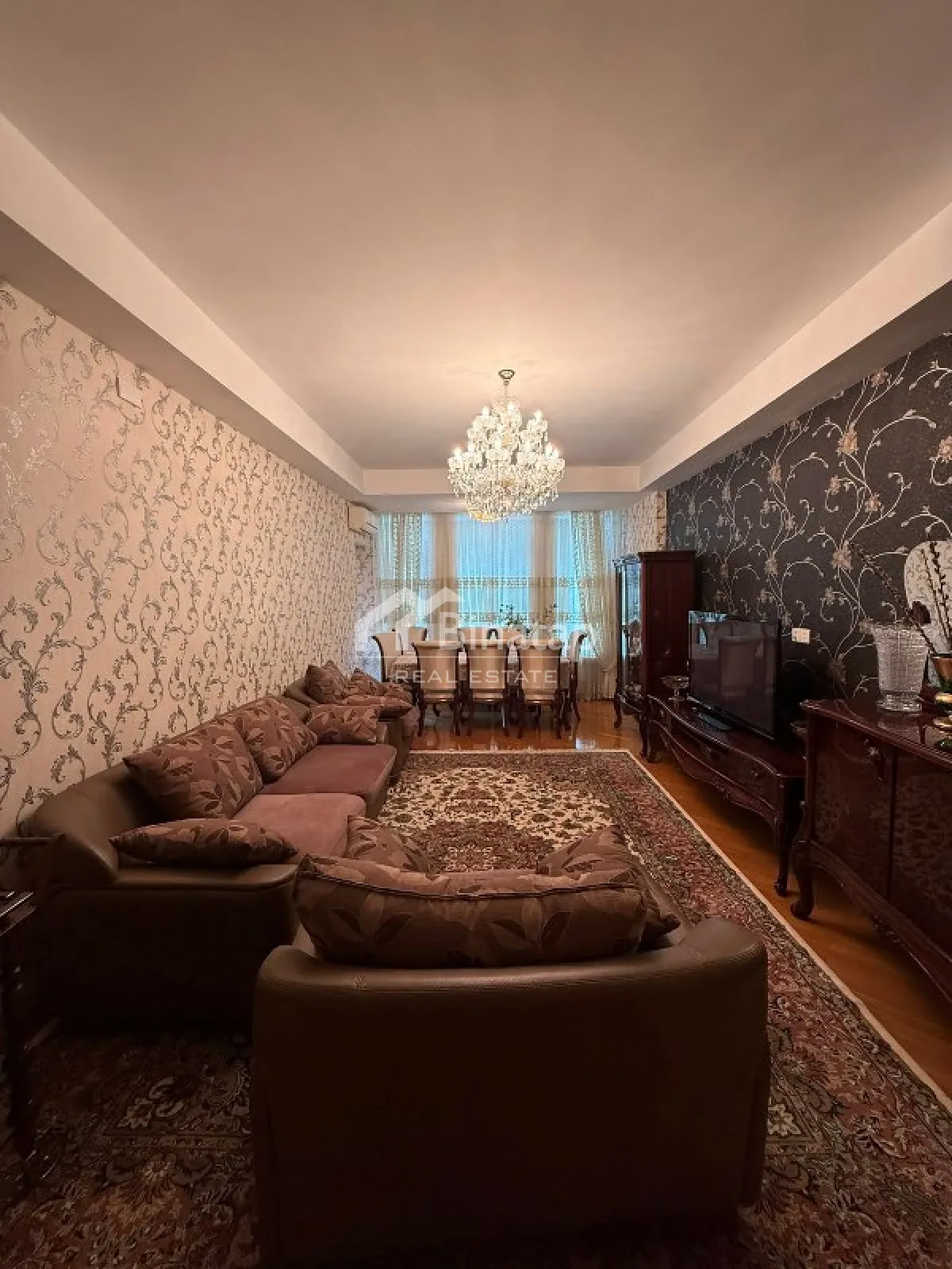Satılır 3 otaqlı yeni tikili 130 m², 8 Noyabr m. — şəkil 1