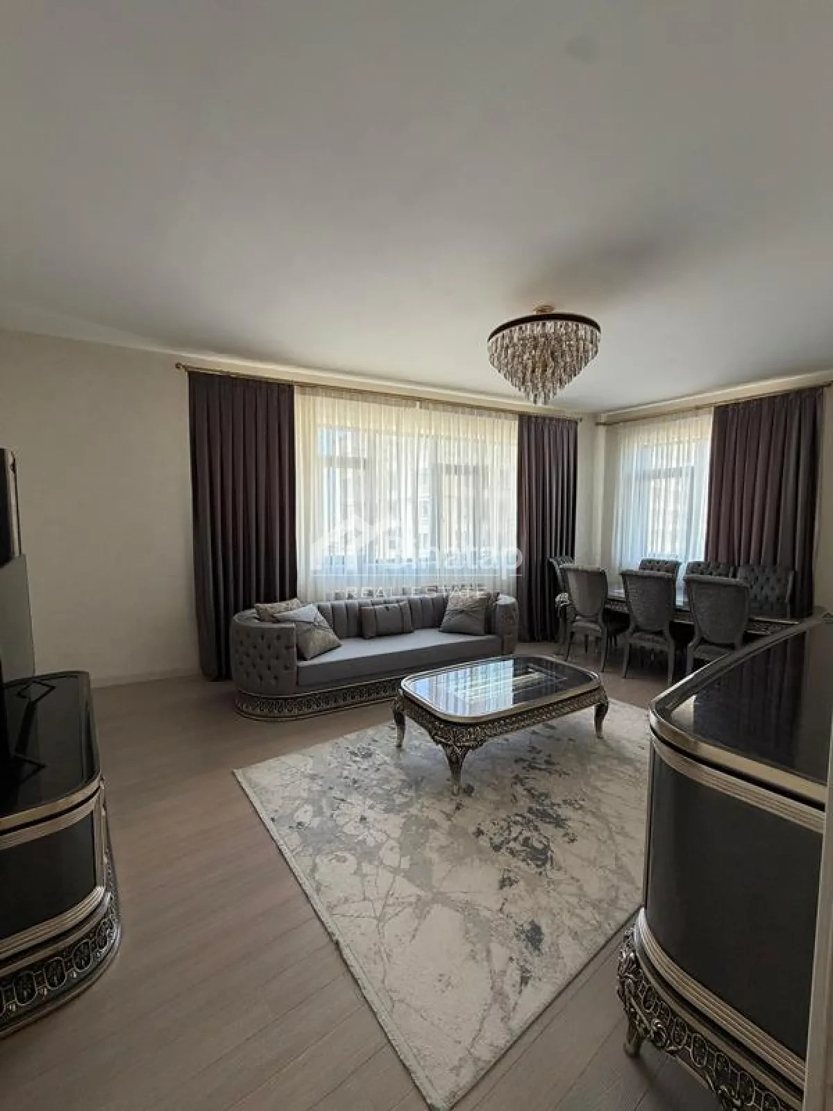 Satılır 2 otaqlı yeni tikili 100 m², 8 Noyabr m. — şəkil 2