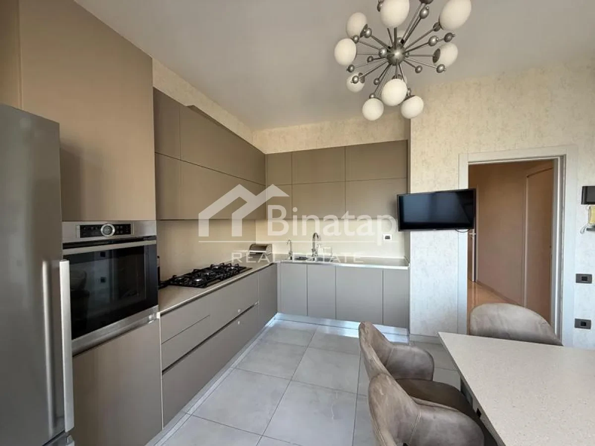 Satılır 2 otaqlı yeni tikili 100 m², 8 Noyabr m. — şəkil 10