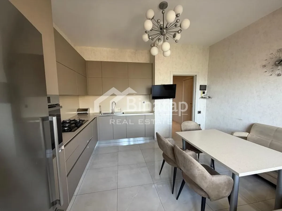 Satılır 2 otaqlı yeni tikili 100 m², 8 Noyabr m. — şəkil 11