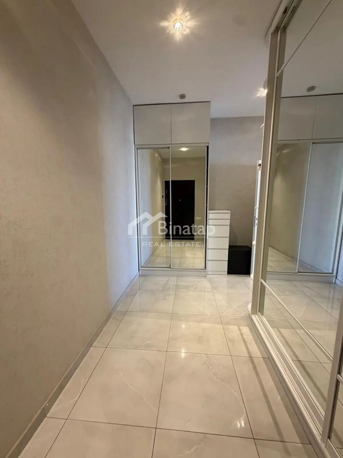 Satılır 2 otaqlı yeni tikili 100 m², 8 Noyabr m. — şəkil 14