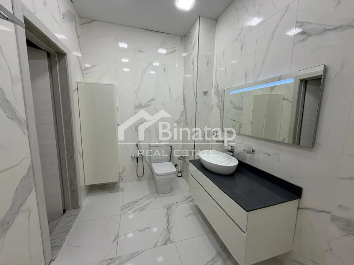 Satılır 2 otaqlı yeni tikili 100 m², 8 Noyabr m. — şəkil 18