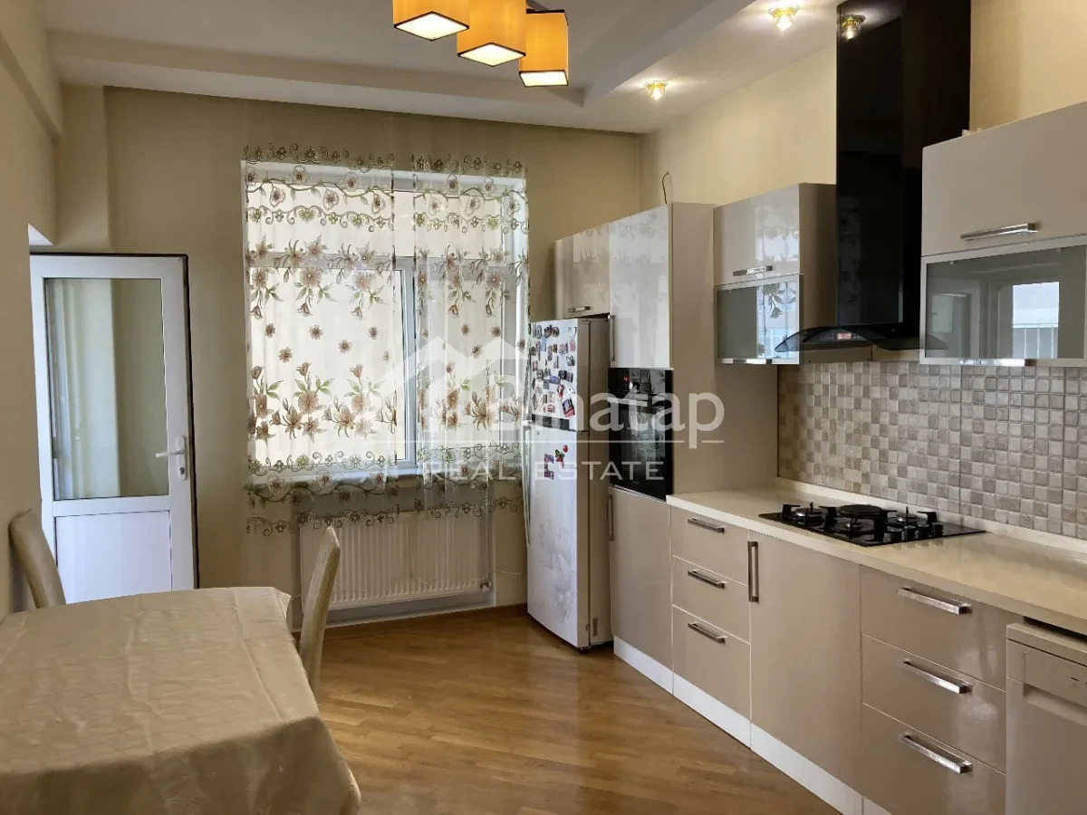Продаётся 3-комн. новостройка 102 м², м. Элмляр Академиясы — фото 16