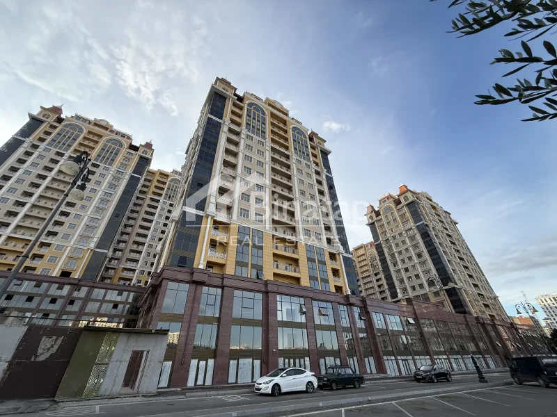 Satılır 3 otaqlı yeni tikili 109 m², 28 May m. — şəkil 2