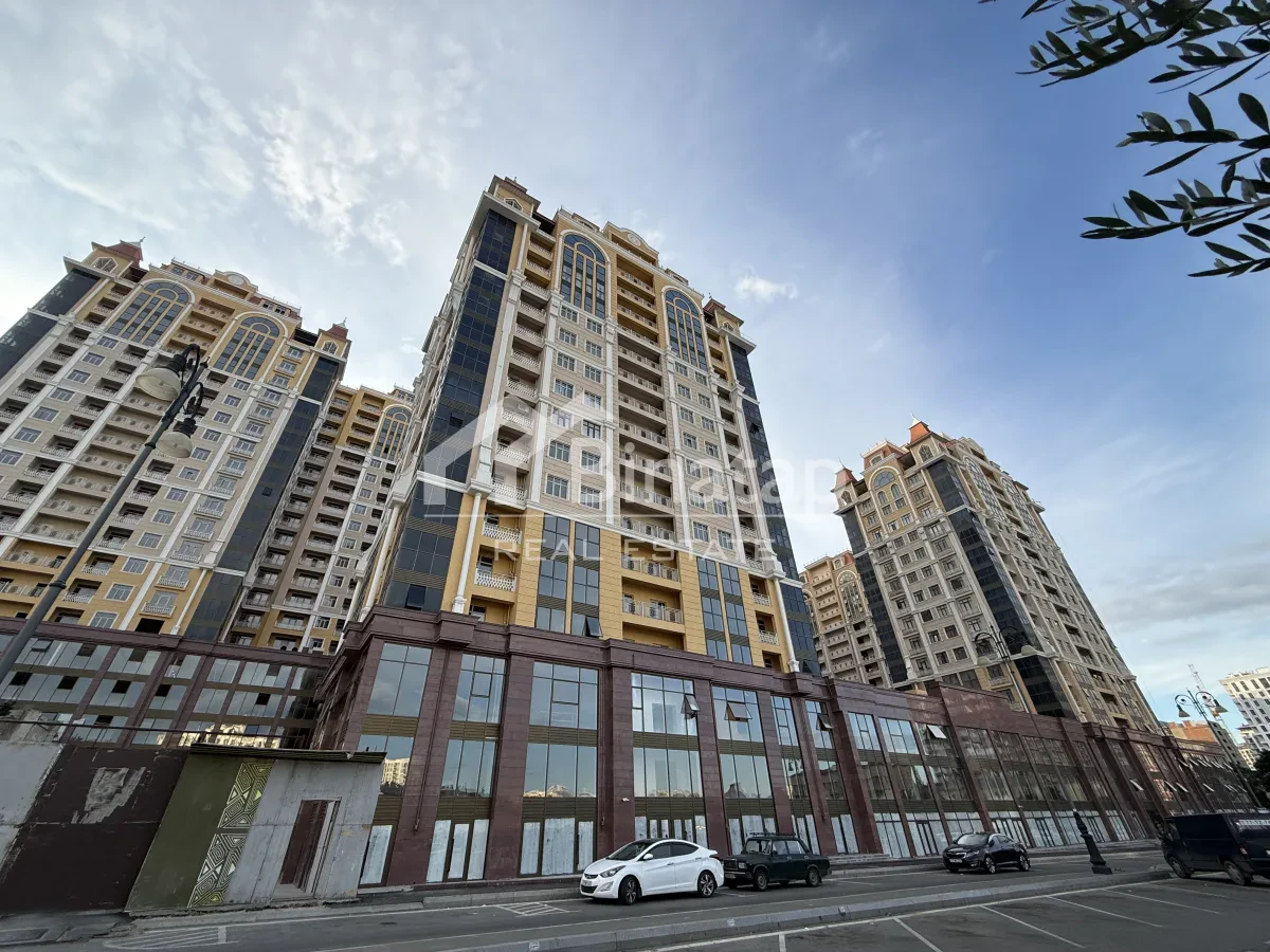 Satılır 3 otaqlı yeni tikili 109 m², 28 May m. — şəkil 2