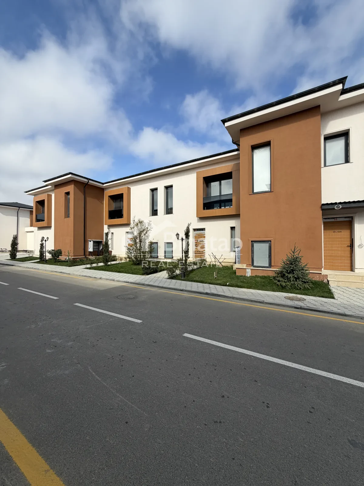 Satılır 4 otaqlı həyət evi / bağ evi 150 m², Elmlər Akademiyası m. — şəkil 2