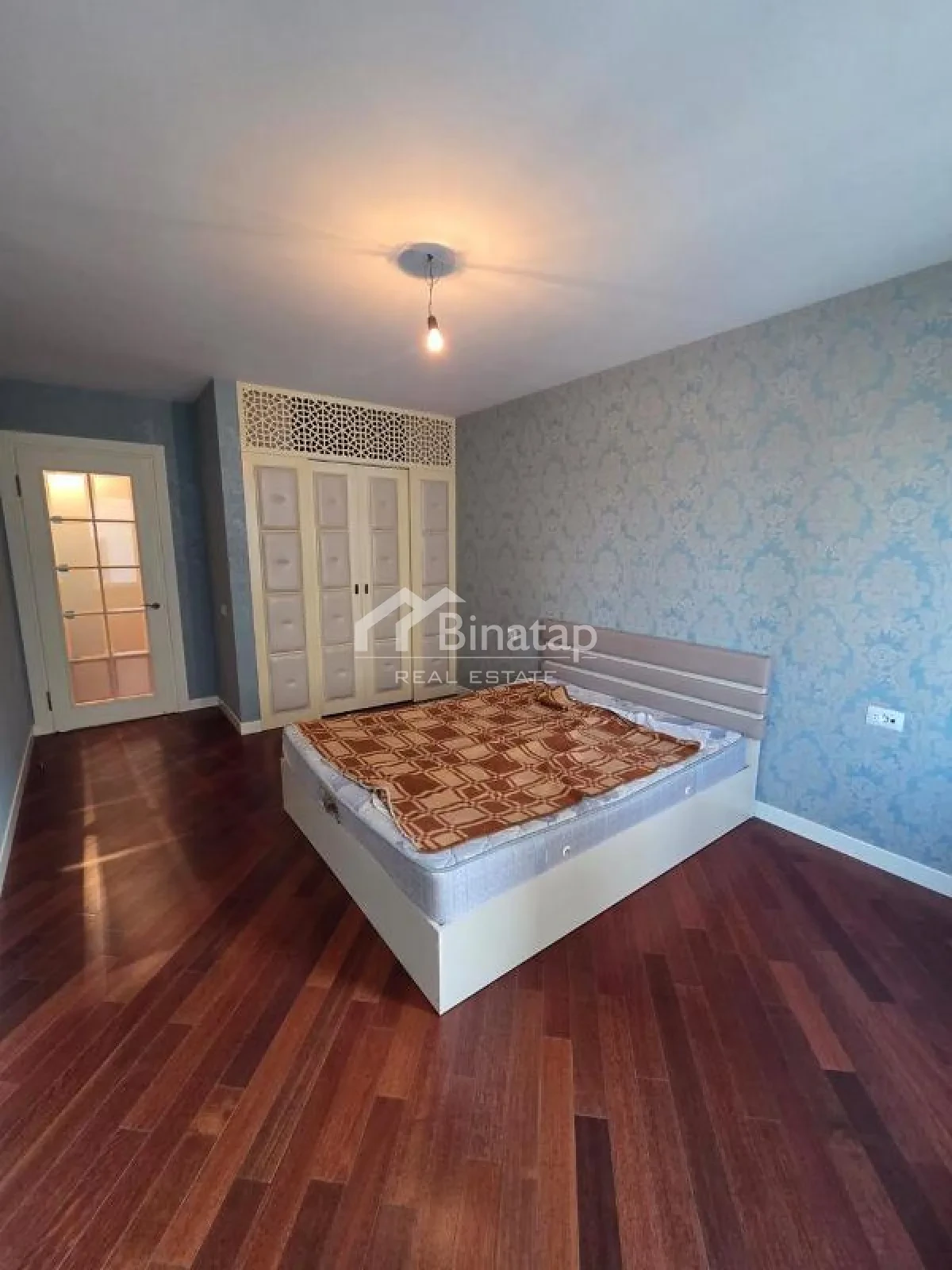 Satılır 2 otaqlı yeni tikili 106 m², 8 Noyabr m. — şəkil 4