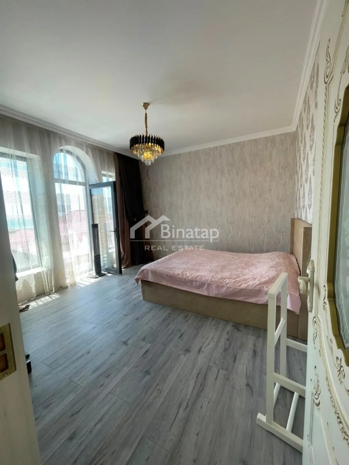 Satılır 5 otaqlı həyət evi / bağ evi 200 m², Badamdar qəs. — şəkil 8