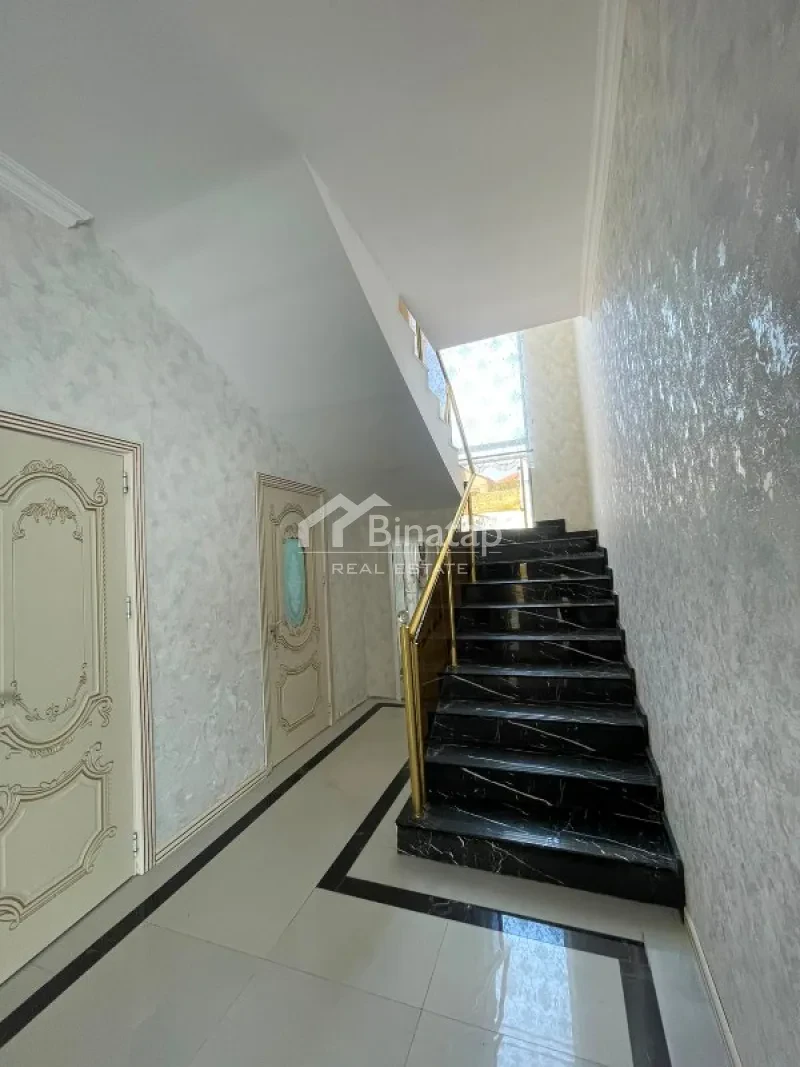 Satılır 5 otaqlı həyət evi / bağ evi 200 m², Badamdar qəs. — şəkil 17