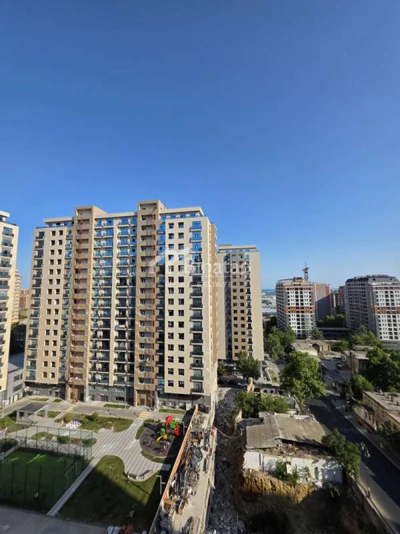 Satılır 3 otaqlı yeni tikili 125 m², 28 May m.