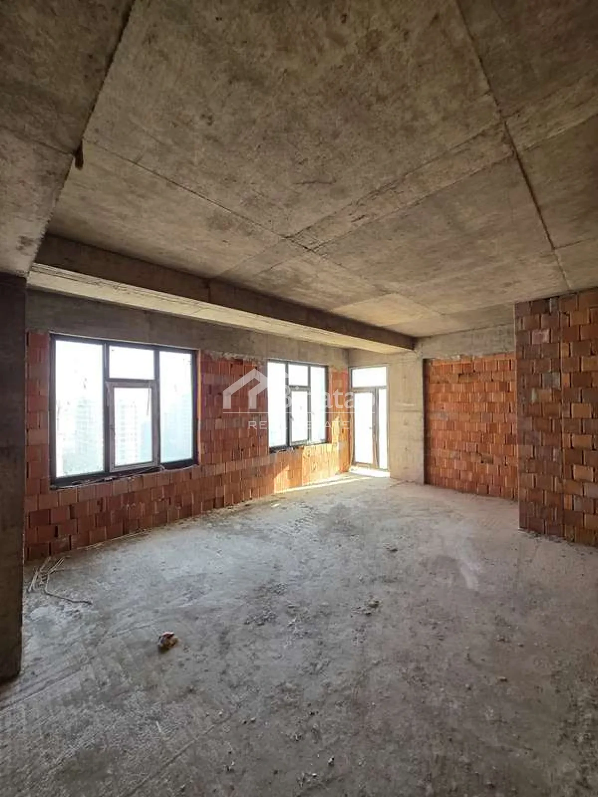 Satılır 3 otaqlı yeni tikili 125 m², 28 May m. — şəkil 3
