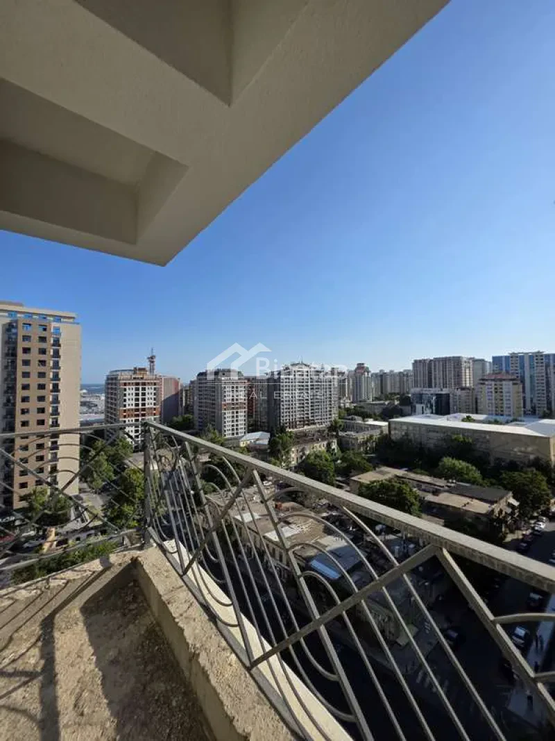 Satılır 3 otaqlı yeni tikili 125 m², 28 May m. — şəkil 18