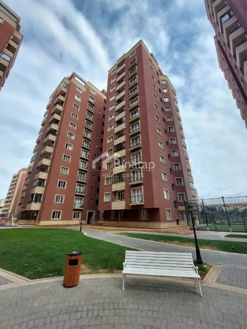 Satılır 4 otaqlı yeni tikili 186 m², 28 May m.
