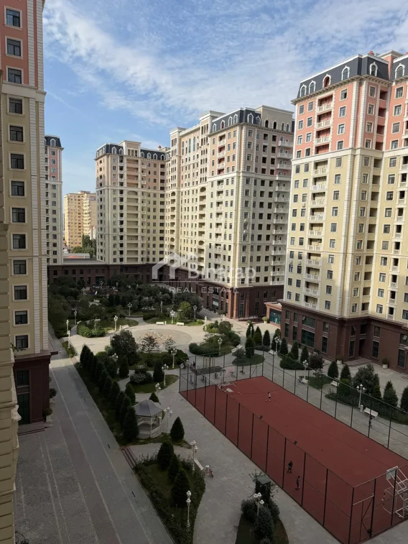 Satılır 4 otaqlı yeni tikili 185 m², Elmlər Akademiyası m.
