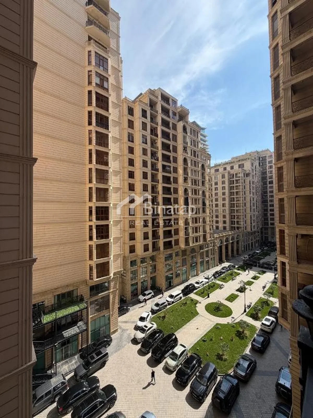 Satılır 4 otaqlı yeni tikili 210 m², 28 May m. — şəkil 4