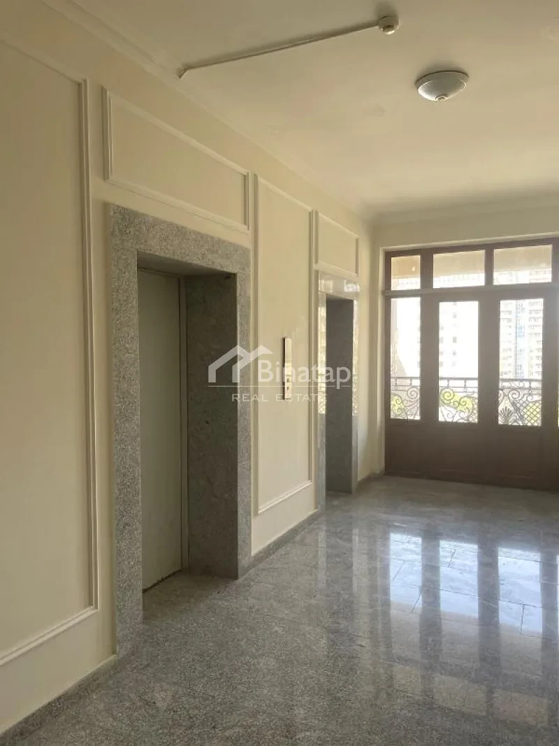 Satılır 4 otaqlı yeni tikili 210 m², 28 May m. — şəkil 8