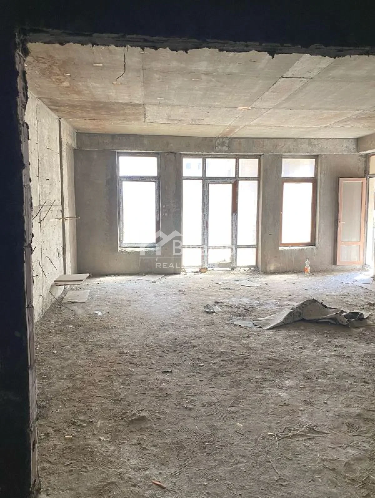 Satılır 4 otaqlı yeni tikili 210 m², 28 May m. — şəkil 9