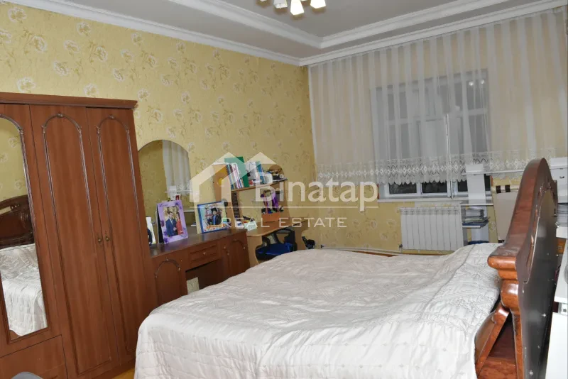 Satılır 4 otaqlı həyət evi / bağ evi 130 m², Neftçilər m. — şəkil 8