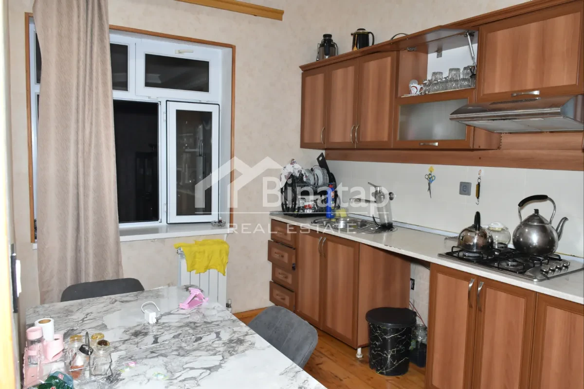 Satılır 4 otaqlı həyət evi / bağ evi 130 m², Neftçilər m. — şəkil 19