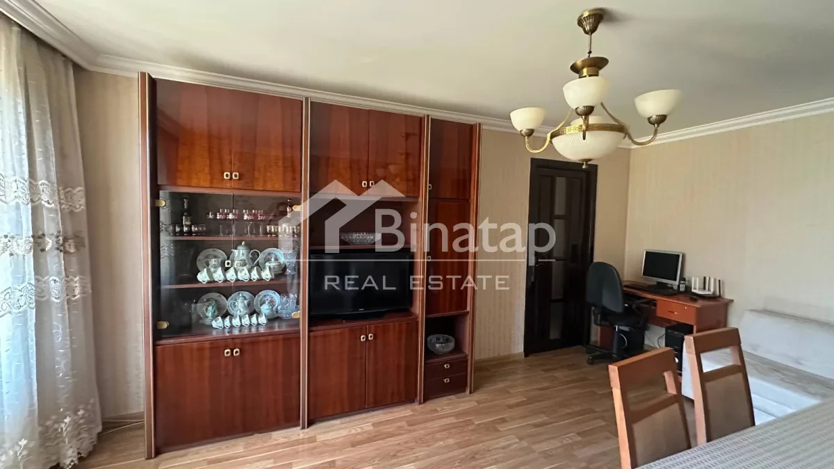 Satılır 2 otaqlı köhnə tikili 60 m², Elmlər Akademiyası m. — şəkil 4