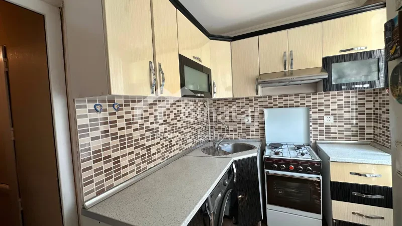 Satılır 2 otaqlı köhnə tikili 60 m², Elmlər Akademiyası m. — şəkil 9