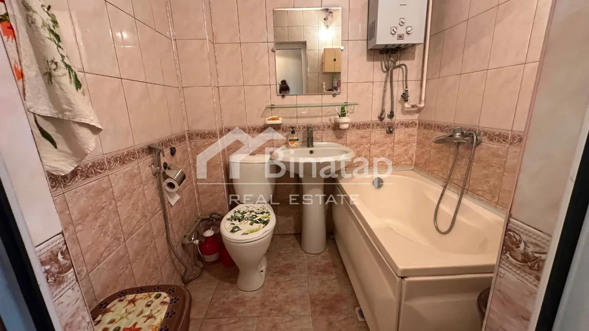 Satılır 2 otaqlı köhnə tikili 60 m², Elmlər Akademiyası m. — şəkil 11