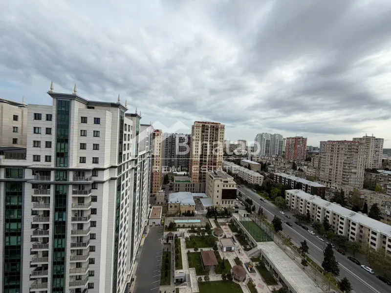 Satılır 3 otaqlı yeni tikili 125 m², İnşaatçılar m. — şəkil 12