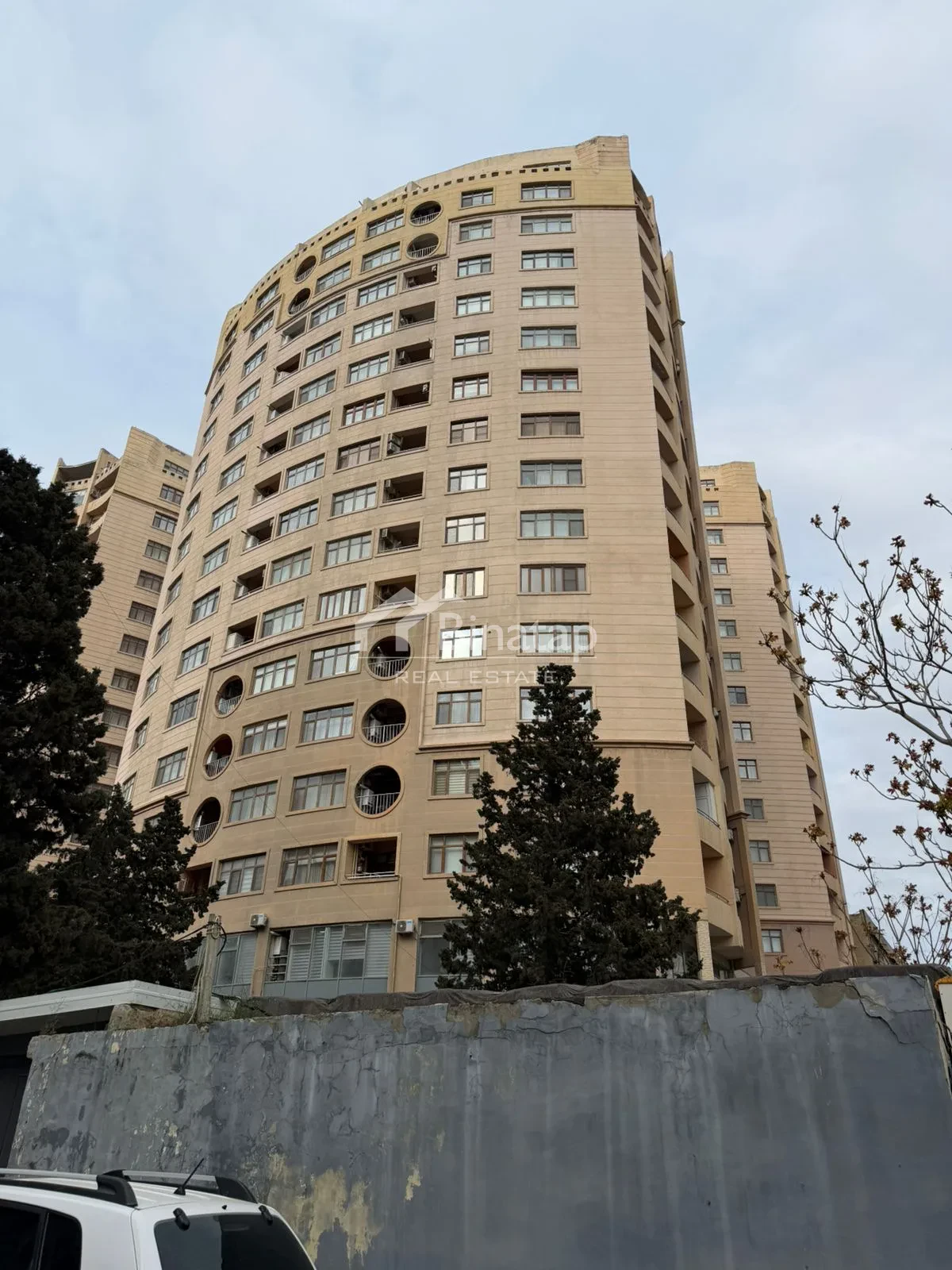 Satılır 3 otaqlı yeni tikili 125 m², İnşaatçılar m. — şəkil 1