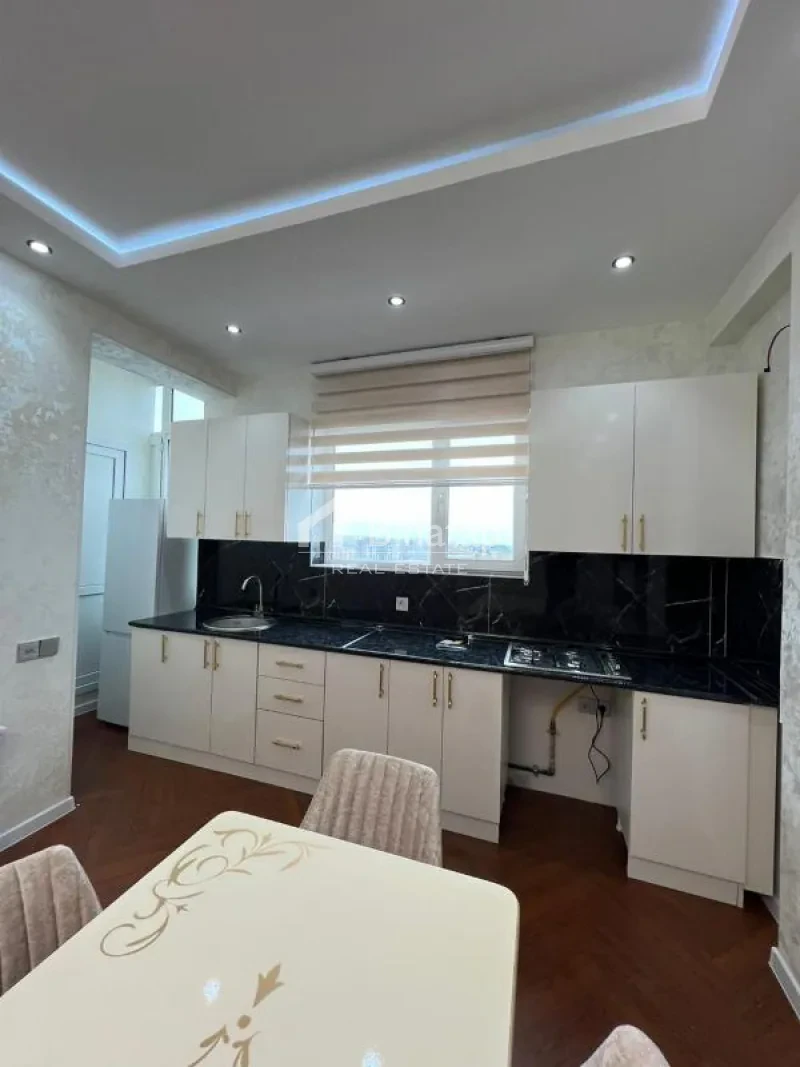 Satılır 2 otaqlı yeni tikili 58 m², 8 Noyabr m. — şəkil 2