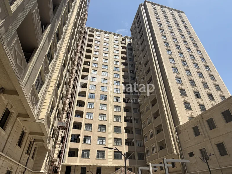 Satılır 3 otaqlı yeni tikili 100 m², 28 May m. — şəkil 12