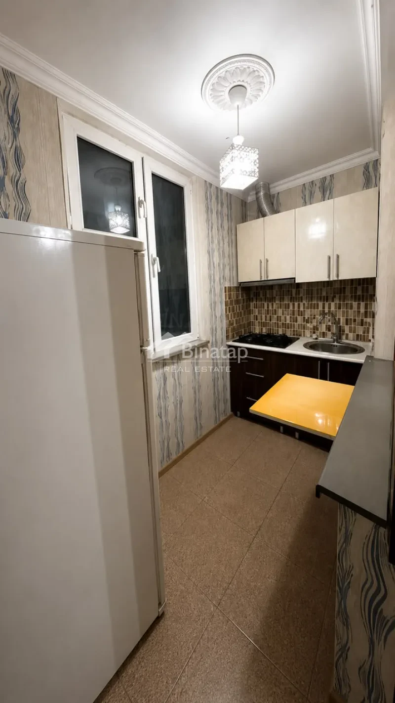 Satılır 2 otaqlı köhnə tikili 45 m², Memar Əcəmi m. — şəkil 2