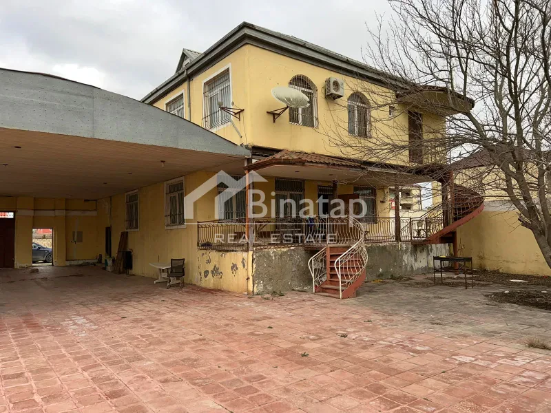 Satılır 8 otaqlı həyət evi / bağ evi 180 m², Hövsan qəs.